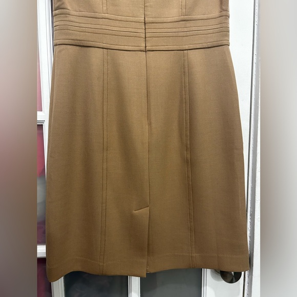 Ann Taylor LOFT Tan Seamed Sleeveless Sheath Dress Size 10 - Picture 12 of 12